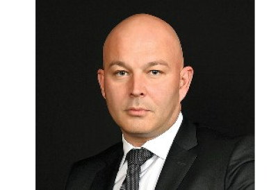 „Bлокадерски суд у директном односу са Н-картелом“ АДВОКАТ ИСАИЛОВИЋ ИЗНЕО И ДОКАЗЕ