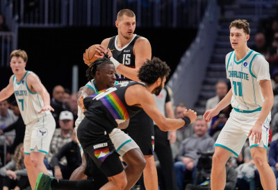 (ВИДЕО) ЈОКИЋ НА СКОК ДО ТРИПЛ-ДАБЛА Кошаркаши Денвера победили Шарлот