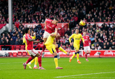 МИЛЕНКОВИЋ СЕ РАДОВАО СА „ШУМАРИМА“: Убедљив тријумф над „певцима“