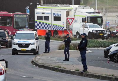 Потврђено из полиције: ОТАЦ (50) И СИН (24) СТОЈЕ ИЗА КРВАВОГ НАПАДА НА ПЛАЖИ БОНДИ