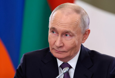 ЗАПАД СЕ УВРЕДИО, КРЕМЉ ИСПРАВЉА ПРЕВОД Путин европске лидере (НЕ)НАМЕРНО НАЗВАО "МАЛИМ СВИЊАМА"