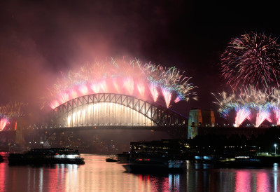 НОВА ГОДИНА ВЕЋ СТИГЛА НА САМОУ, ФИЏИ, НОВИ ЗЕЛАНД, АУСТРАЛИЈУ Цела планета у 2026. улази 26 сати