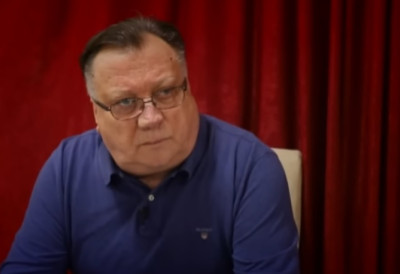 СУПРУГА ХАЛИДА БЕШЛИЋА НАПУСТИЛА БОСНУ Познати певач проговорио где се налази и какво јој је здравствено стање