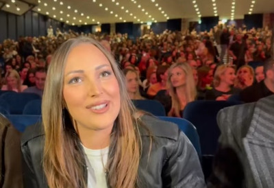 АЛЕКСАНДРА ПРИЈОВИЋ СПРЕМНА ЗА ПОВРАТАК НА СЦЕНУ "Ужелела сам се публике" ЕВО КАДА ПРВИ ПУТ НАСТУПА