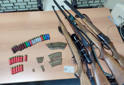 ИШАО У КРИВОЛОВ НА ФРУШКУ ГОРУ Ухапшен осумњичени из околине Новог Сада, НЕОВЛАШЋЕНО НОСИО ПУШКУ с четири метка у оквиру