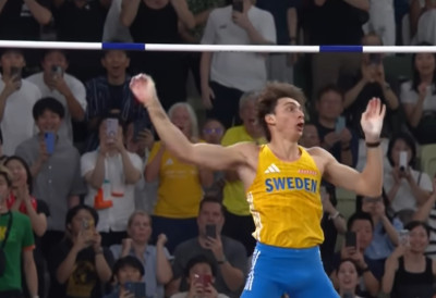 „ЛЕТЕЋИ“ ШВЕЂАНИН НАДМАШИО АЛКАРАЗА: Дуплантис најбољи спортиста Европе у избору новинских агенција