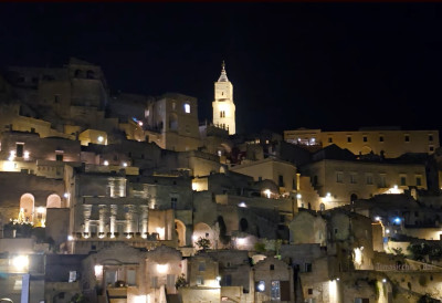 (ФОТО/ВИДЕО) У ОВОМ МЕСТУ СЕ БОЖИЋ НЕ СЛАВИ САМО ВЕЋ И ПРОЖИВЉАВА Овим улицама ходао је филмски Христ, а можете прошетати кроз историју Витлејемске ноћи