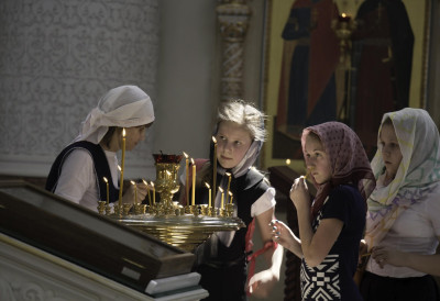 ВЕРНИЦИ ОБЕЛЕЖАВАЈУ ПРЕТПРАЗНИШТВО ВАВЕДЕЊА И СЛАВЕ СВЕТЕ ОЦЕ Дан смирења и молитве ВЕРОВАЊЕ ЈЕ ДА НЕ ВАЉА ЗАПОЧИЊАТИ НОВЕ ПОСЛОВЕ