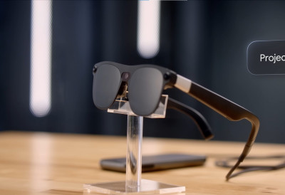 (ФОТО/ВИДЕО) ЕВО КАКО ИЗГЛЕДАЈУ ПРВЕ АНДРОИД XR ПАМЕТНЕ НАОЧАРЕ НА СВЕТУ Гуглов пројекат Аура помера границе