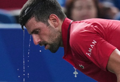 КРУЖИ НОВА ЛАЖ О ЂОКОВИЋУ Да ли је Ноле потписао уговор с Нетфликсом?