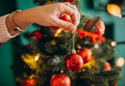 НЕ БАЦАЈТЕ СТАРЕ УКРАСЕ Ако имате ове СТАКЛЕНЕ КУГЛЕ, у рукама држите МАЛО БОГАТСТВО, а ево и зашто!