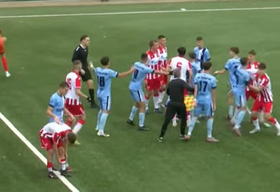 (ВИДЕО) ОПШТА ТУЧА КАДЕТА ЗВЕЗДЕ И ТЕЛEОПТИКА: Поражавајуће сцене на фудбалском терену