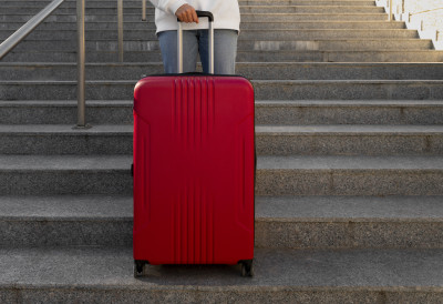 (ФОТО) Оглас Новосађанке изазвао хаос ХТЕЛА ДА ПОКЛОНИ КОФЕР, А ДОБИЛА САЛВУ УВРЕДА Ово је разлог