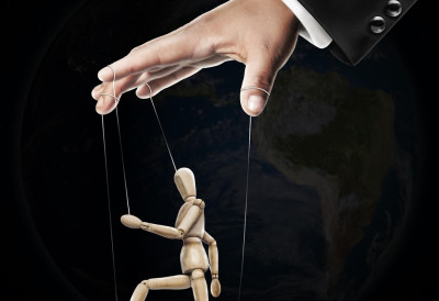 ОВИХ 7 РЕЧЕНИЦА СУ ТЕСТ ДА ЛИ МОГУ ДА МАНИПУЛИШУ ВАМА! То су људи који УВЕК имају тактику, припазите се!