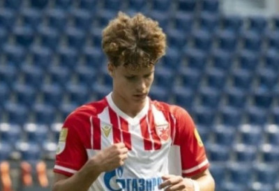 ЛАЗАР ЈОВАНОВИЋ ПОНОВО У ЦРВЕНО-БЕЛОМ: Звезда га враћа на позајмицу из Штутгарта