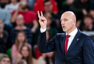 ОБРАДОВИЋ ПРЕД ДУЕЛ СА ПАРИЗОМ: "Један посед може да реши меч, мораћемо да будемо агресивни"