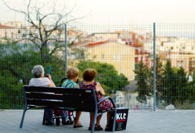 ОД 1. ЈАНУАРА НОВИ УСЛОВИ ЗА ПЕНЗИЈУ ЗА ЖЕНЕ Жене ће морати да РАДЕ ДУЖЕ, ОВО ЈЕ СТРАТЕГИЈА РАСТА СТАРОСНЕ ГРАНИЦЕ