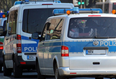 ИЗБОДЕНИ МАЈКА И ЧЕТВОРО ДЕЦЕ Полиција интензивно трага за нападачем УЖАС У НЕМАЧКОЈ