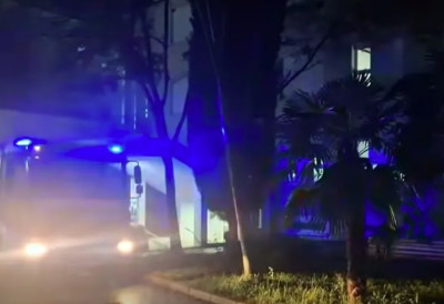 БУКНУО ВЕЛИКИ ПОЖАР Горела болница у Требињу, гасили и запослени и ватрогасци ИЗБИО НА НЕУРОЛОГИЈИ