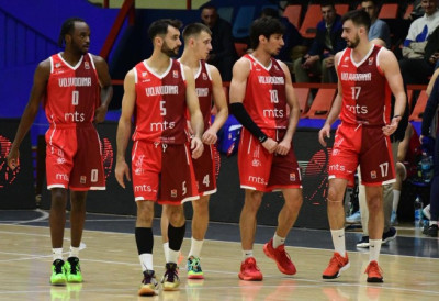 НОВОСАДСКИ КОШАРКАШИ ИМАЈУ ВЕЋИ ПРОБЛЕМ ОД ПОРАЗА У БАЊАЛУЦИ Повредио се најбољи играч