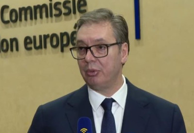 УЖИВО ИЗ БРИСЕЛА Председник Вучић задовољан разговором са Фон Дер Лајен и Коштом ПРИЧАЛО СЕ О УВОЗУ ДЕРИВАТА ИЗ БУГАРСКЕ И РУМУНИЈЕ: "Немам велики страх око гаса колики имам око нафте“