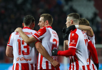 ЦРВЕНА ЗВЕЗДА НАДИГРАЛА ЧУКАРИЧКИ И ЗАСЕЛА НА ПРВО МЕСТО НА ТАБЕЛИ: Чука се испромашивао, црвено-бели то зналачки казнили