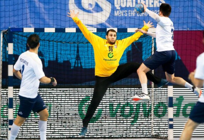 УТАКМИЦОМ СА ШПАНЦИМА РУКОМЕТАШИ СРБИЈЕ ОТВАРАЈУ ЕВРОПСКО ПРВЕНСТВО (18): Тиња нада за место главној рунди