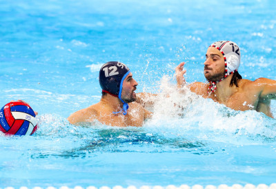 „ДЕЛФИНИ“ ВЕЧЕРАС ИГРАЈУ ВЕЛИКИ ДЕРБИ: Уз Мандића до победе над Мађарском на ЕП у Београду