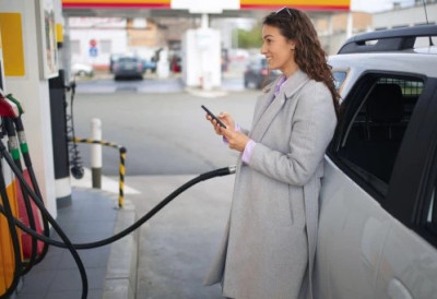 НЕСТАШИЦА ГОРИВА У СРБИЈИ НЕМА НИТИ ЋЕ БИТИ Ево када на пумпе стижу деривати из Рафинерије