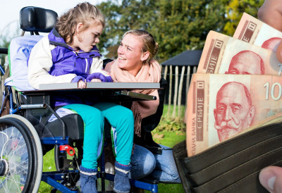 РОДИТЕЉИ ДЕЦЕ СА ИНВАЛИДИТЕТОМ ИМАЈУ ПРАВО НА ПЕНЗИЈУ Држава пружа додатну заштиту, ово су СВИ ДЕТАЉИ