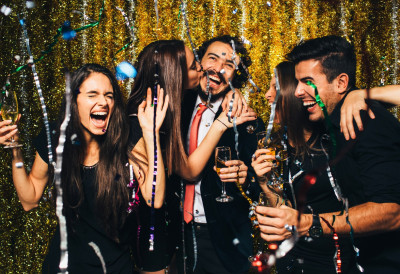 (ВИДЕО/ФОТО) НОВОГОДИШЊИ СПЕКТАКЛИ ШИРОМ СВЕТА Погледајте како су изгледали величанствени дочеци од Бразила до Кине