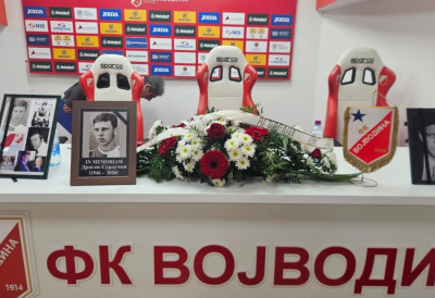 ВОЈВОДИНА СЕ ОПРОСТИЛА ОД ДРАГАНА СУРДУЧКОГ: Одржана комеморација поводом смрти члана прве шампионске генерације