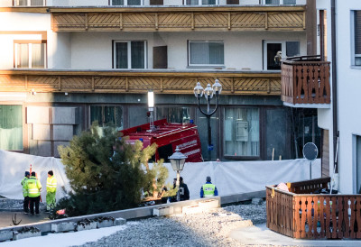 НОВИ БИЛАНС СТРАДАЛИХ У ШВАЈЦАРСКОЈ Италија у шоку 16 нестало у пожару, више од 40 ПОГИНУЛИХ