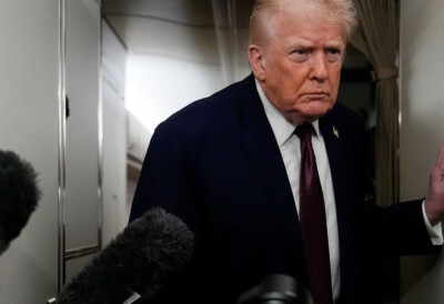 ТРАМП ПОДРЖАО ИРАНСКЕ ”ПАТРИОТЕ” Преузмите власт, запамтите имена убица и злостављача