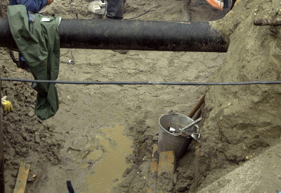 Тринаест улица у Адицама добија канализацију ПОСТАВЉА СЕ ВИШЕ ОД 3.100 МЕТАРА МРЕЖЕ