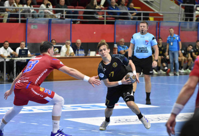 РУКОМЕТАШ ДИНАМА ЛЕО ФЕЈЕШ О ПРИПРЕМАМА И ТУРНИРУ ТРОФЕЈ ,,ВУК РОГАНОВИЋ": Краси нас заједништво