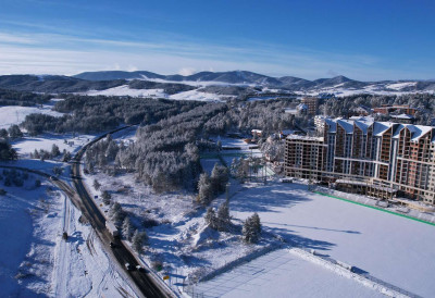 ОЧЕКУЈУ СЕ НАЛЕТИ КИШЕ И СНЕГА! Путеви Србије упозоравају возаче: НЕ КРЕЋИТЕ НА ПУТ ако немате обавезну зимску опрему