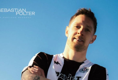 ПОЛТИ И ЗВАНИЧНО У ЦРНО-БЕЛОМ Мој агент је велики навијач Партизана, желим да освајам трофеје (ФОТО)