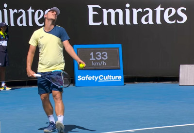 МИОМИР ВОДИО ПА СТАО Кецмановић после пет сетова елиминисан са Аустралијан опена (ВИДЕО)