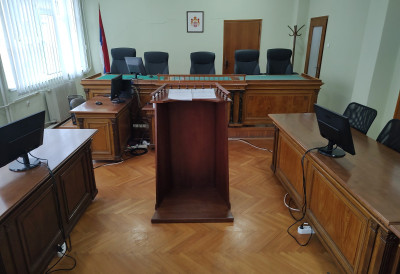 ОД ХАПШЕЊА ИЗА РЕШЕТАКА ЈЕР ЈЕ УСМРТИО СУГРАЂАНИНА СА ВИШЕ УДАРАЦА ТУПИМ ПРЕДМЕТОМ У ГЛАВУ Данас припремно рочиште за убиство у Црвенки