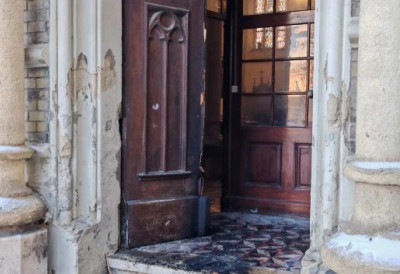 САСЛУШАНА ОСУМЊИЧЕНА ЗА ИЗАЗИВАЊЕ ПОЖАРА НА ЦРКВИ ИМЕНА МАРИЈИНОГ Мора на психијатријско-психолошко вештачење