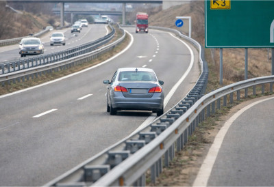 (ВИДЕО) АУТО-ПУТЕМ ИШАО У КОНТРА СМЕРУ Опасна ситуација код Крушевца СНИМАК ПОКРЕНУО РАСПРАВУ НА МРЕЖАМА