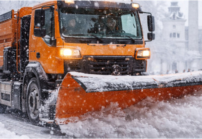 (ВИДЕО) БЕЧ СТАЈЕ ЗБОГ ЗИМЕ Улице неочишћене, саобраћај на ивици хаоса АУСТРИЈА ПОД ЦРВЕНИМ УПОЗОРЕЊЕМ