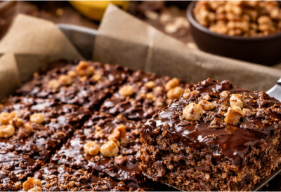 (ФОТО) ОВА АРАПСКА ПОСЛАСТИЦА ЋЕ ВАС ОДУШЕВИТИ Кремаст и сочан колач без брашна и шећера ГОТОВ ЗА 10 МИНУТА