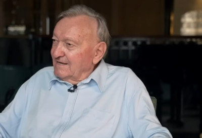 (ФОТО) У ДЕВЕДЕСЕТОЈ ПРЕМИНУО ЕРИК ФОН ДЕНИКЕН, БИО ЈЕ СЛАВНИЈИ ОД РОК ЗВЕЗДА Одлазак човека који је први увео древне ванземаљце „у игру“