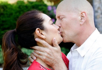 „Брус никада није схватио да има деменцију“ ВИЛИСОВА СУПРУГА: И даље је врло покретан, СРЕЋНА САМ ШТО НЕ ЗНА ЗА БОЛЕСТ Ево шта је НЕОБИЧНО У ЊЕГОВОМ ПОНАШАЊУ прво приметила