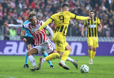 СРБИН ЈЕ НОЋНА МОРА ЗА ПАНАТИНАИКОС Лука  Јовић у два меча „зеленима“ увалио седам голова!