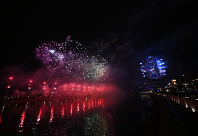 ДОЧЕК СРПСКЕ НОВЕ ГОДИНЕ У БЕОГРАДУ Ватромет и дрон шоу за домаћине и госте