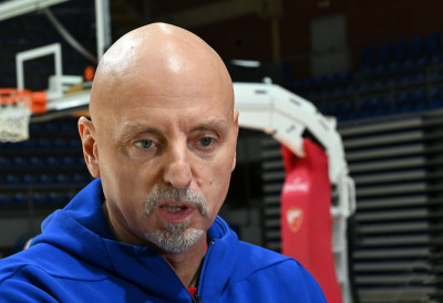 Агресивније него с Валенсијом САША ОБРАДОВИЋ НАЈАВИО ЖАЛГИРИС: Знамо да критеријум суђења може да се мења