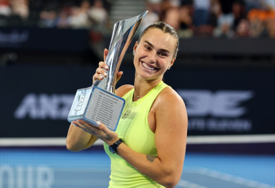 САБАЛЕНКА И МЕДВЕДЕВ ПОКОРИЛИ БРИЗБЕЈН: Освојили титуле и загрејали се за Аустралијан опен